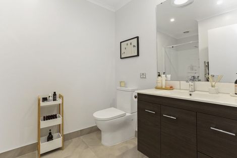 Photo of property in 81e Hobsonville Point Road, Hobsonville, Auckland, 0616