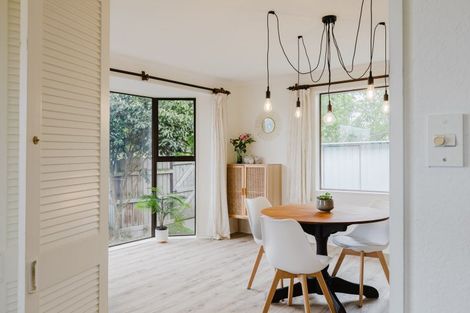 Photo of property in 43 Pencarrow Street, Highbury, Palmerston North, 4412