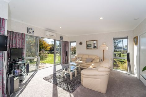 Photo of property in 133a Kent Street, Carterton, 5713