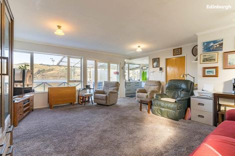 Photo of property in 241 Ravensbourne Road, Ravensbourne, Dunedin, 9022