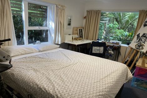 Photo of property in 53a Onedin Place, Titirangi, Auckland, 0604