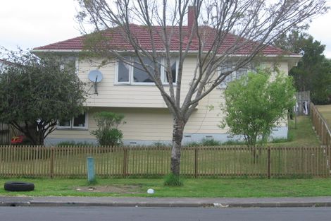 Photo of property in 2/16 Kaka Street, Northcote, Auckland, 0627