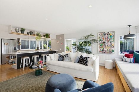 Photo of property in 20 Roscoe Terrace, Wadestown, Wellington, 6012