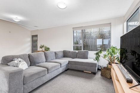 Photo of property in 4 Staysail Place, Whitby, Porirua, 5024