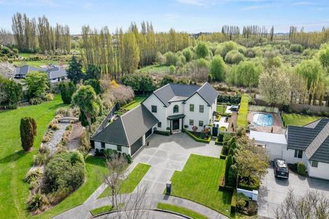 Photo of property in 51 Lewisham Park, St Albans, Christchurch, 8052