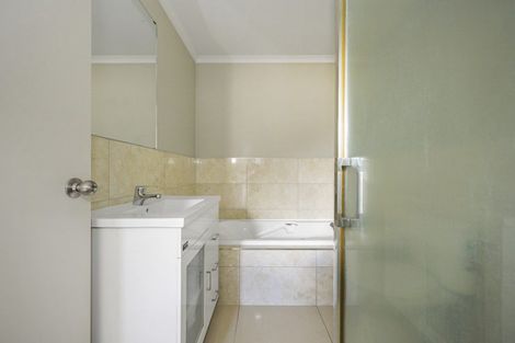Photo of property in 6/202 Old Farm Road, Hamilton East, Hamilton, 3216