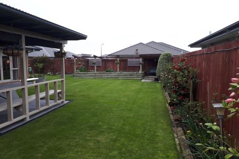 Photo of property in 13 Maple Place, Rangiora, 7400