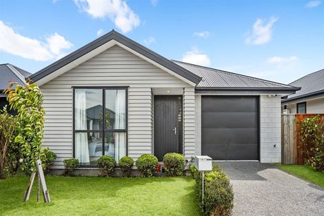 Photo of property in 14 George Square West, Wigram, Christchurch, 8025
