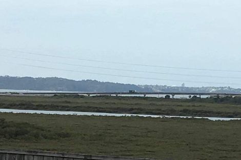 Photo of property in St Claire Village, 206/172 Mcleod Road, Te Atatu South, Auckland, 0610