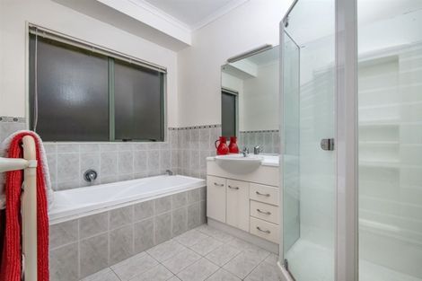 Photo of property in 55b Nui Mana Place, Te Atatu South, Auckland, 0610