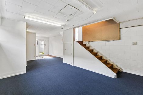 Photo of property in 52 Lawrence Crescent, Hillpark, Auckland, 2102