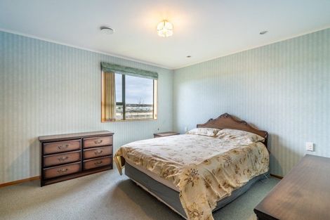 Photo of property in 10 Daley Place, Winton, 9720