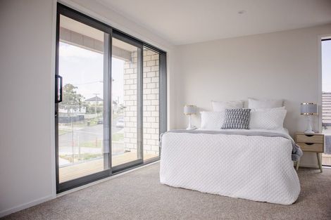 Photo of property in 30b Tawa Crescent, Manurewa, Auckland, 2102