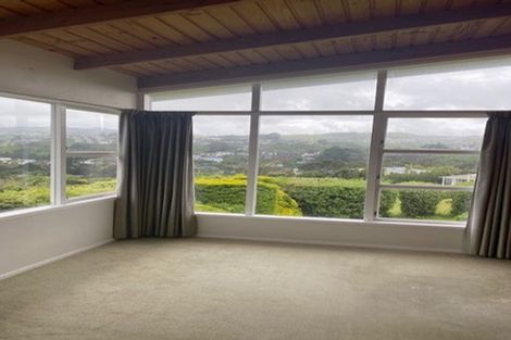 Photo of property in 12 Cranwell Street, Churton Park, Wellington, 6037