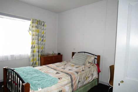 Photo of property in 127 Peel Street, Westport, 7825