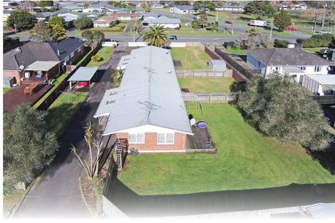 Photo of property in 2/76 Settlement Road, Papakura, 2110