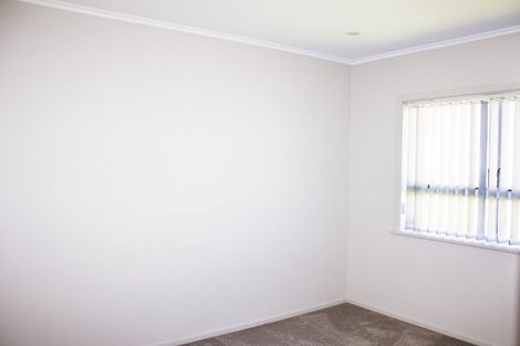 Photo of property in 20 Hallberry Road, Mangere East, Auckland, 2024