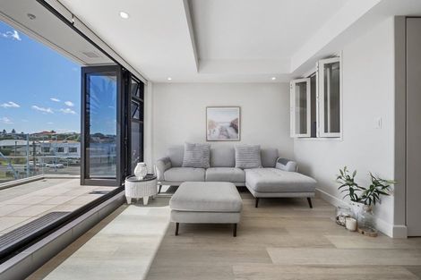 Photo of property in 314 Maunganui Road, Mount Maunganui, 3116
