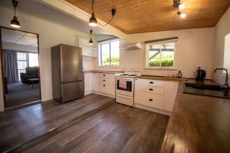 Photo of property in 11 Noble Street, Owaka, 9585