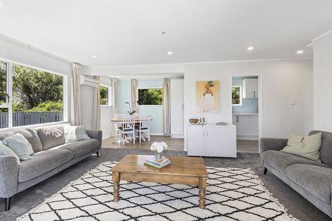 Photo of property in 35 James Cook Drive, Whitby, Porirua, 5024