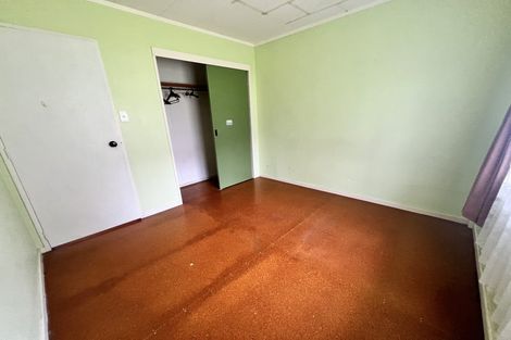 Photo of property in 81 Trias Road, Totara Vale, Auckland, 0629