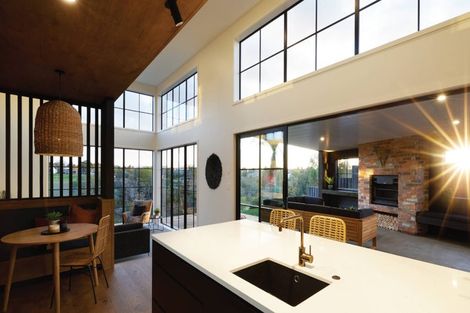 Photo of property in 12 Oakdale Drive, Kinloch, Taupo, 3377