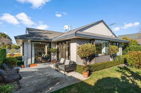Photo of property in 83 Hawthornden Road, Avonhead, Christchurch, 8042