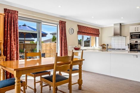 Photo of property in 17 Awa Place, Rangiora, 7400
