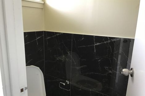 Photo of property in 1/1 Pine Street, New Lynn, Auckland, 0600