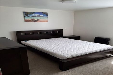 Photo of property in 2/1 Opito Way, East Tamaki, Auckland, 2013