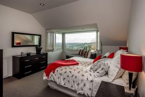 Photo of property in 26 Iles Lane, Cashmere, Christchurch, 8022