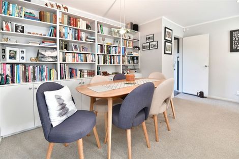 Photo of property in 2/3 Marie Avenue, Red Beach, 0932