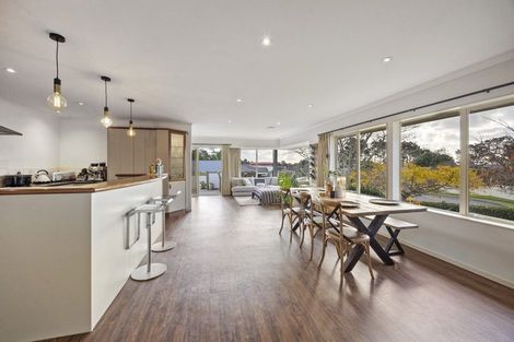 Photo of property in 1 Orlando Close, Frankleigh Park, New Plymouth, 4310