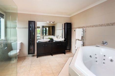 Photo of property in 17 Oakgrove Drive, Rangiora, 7400