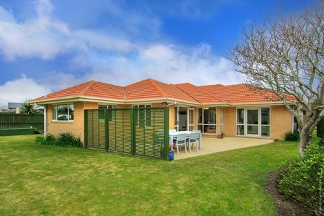 Photo of property in 10 Redfern Street, Northwood, Christchurch, 8051