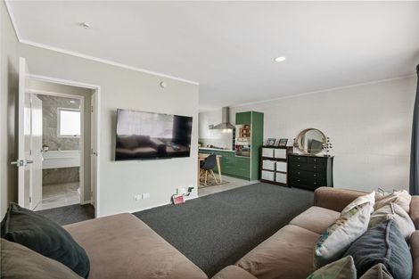 Photo of property in 3/112 Gossamer Drive, Pakuranga Heights, Auckland, 2010
