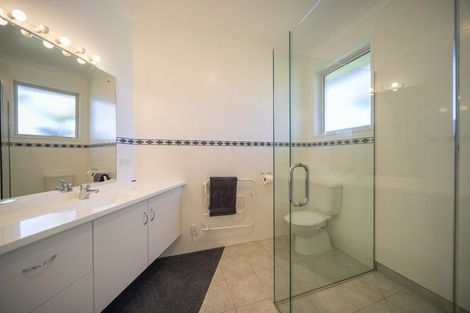 Photo of property in 120 Aparima Drive, Te Anau, 9600