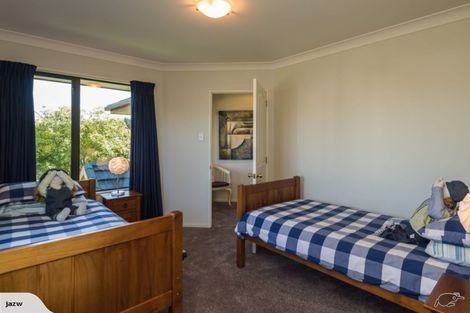 Photo of property in 39 Forest Drive, Parklands, Christchurch, 8083