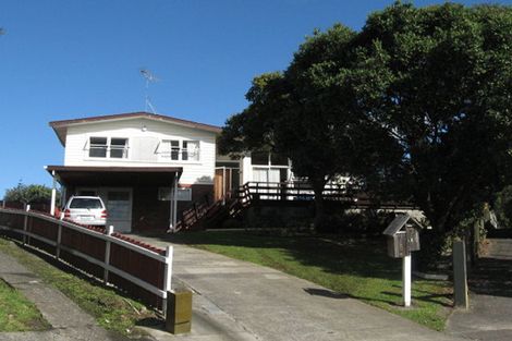 Photo of property in 2/13 Beldon Place, Pakuranga Heights, Auckland, 2010