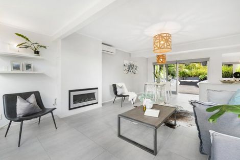 Photo of property in 9 Berne Place, Birkenhead, Auckland, 0626