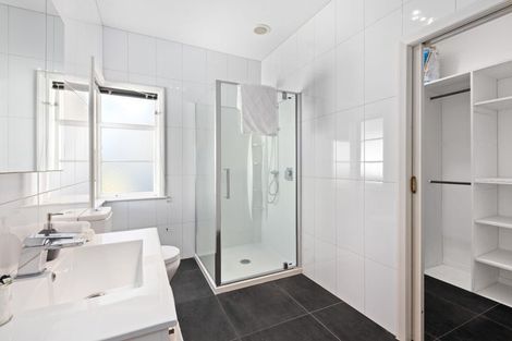 Photo of property in 58 Inglis Street, Seatoun, Wellington, 6022