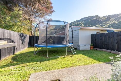 Photo of property in 1/50 Hartford Crescent, Totara Park, Upper Hutt, 5018