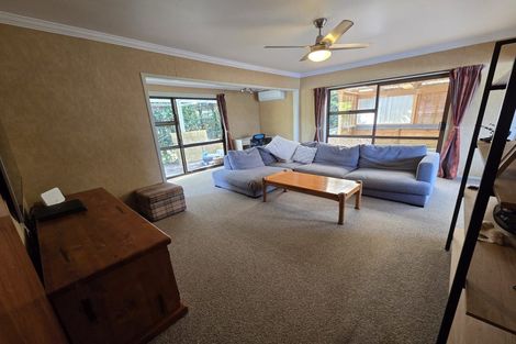 Photo of property in 43 Carr Street, Te Kamo, Whangarei, 0112