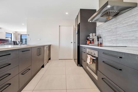 Photo of property in 19 Batchelor Place, Kaiapoi, 7630