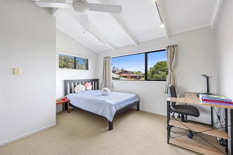 Photo of property in 18 Janome Place, Bucklands Beach, Auckland, 2014
