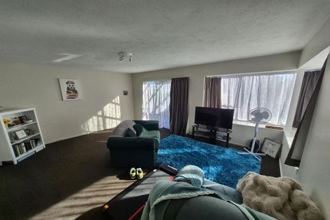 Photo of property in 2/92 North Avon Road, Richmond, Christchurch, 8013