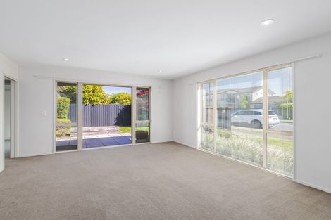 Photo of property in 3 Burbank Drive, Aidanfield, Christchurch, 8025