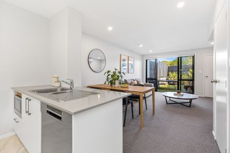 Photo of property in 8/3 Fairdale Place, Birkdale, Auckland, 0626