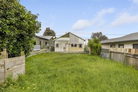 Photo of property in 15 Manuka Street, Castlecliff, Whanganui, 4501