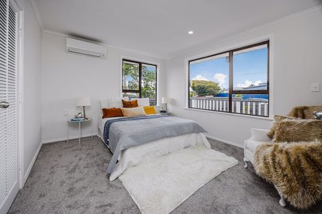 Photo of property in 114 Old Wairoa Road, Papakura, 2110